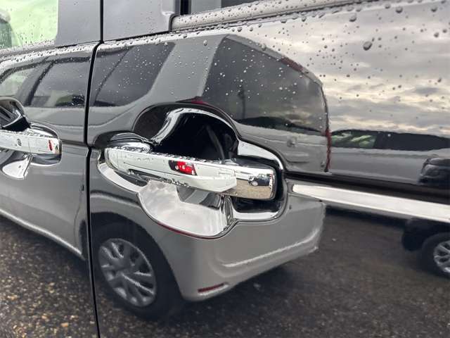 ホンダ Ｎ　ＢＯＸ カスタム ６６０ R8年 () 99