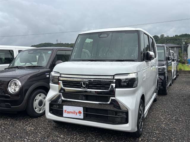 ホンダ Ｎ　ＢＯＸ カスタム ６６０ R8年 () 99