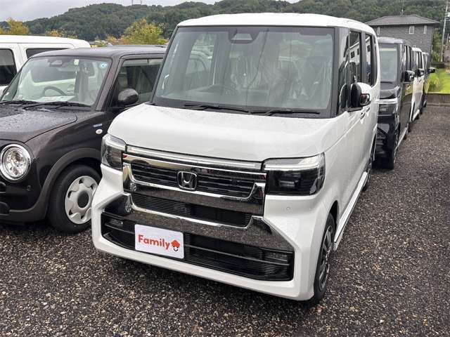 ホンダ Ｎ　ＢＯＸ カスタム ６６０ R8年 () 99