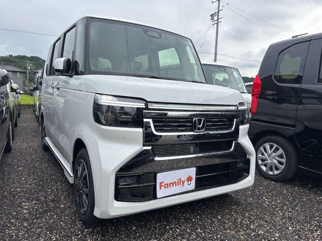 ホンダ Ｎ　ＢＯＸ カスタム ６６０ R8年 () 99