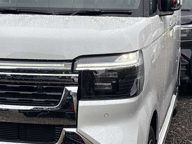ホンダ Ｎ　ＢＯＸ カスタム ６６０ R8年 () 99