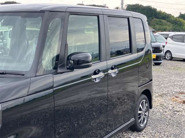 ホンダ Ｎ　ＢＯＸ カスタム ６６０ R8年 (東海) 99