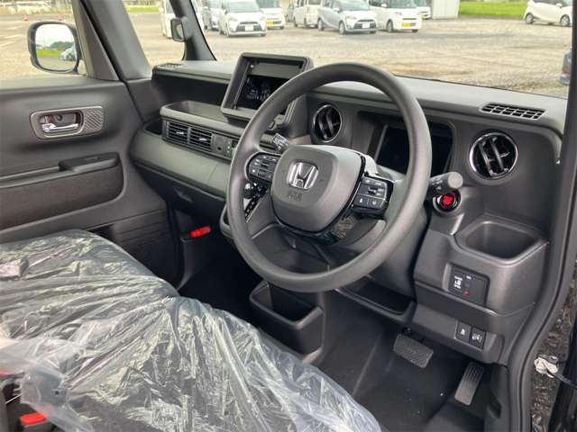 ホンダ Ｎ　ＢＯＸ カスタム ６６０ R8年 (東海) 99