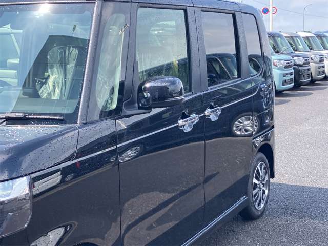 ホンダ Ｎ　ＢＯＸ カスタム ６６０ R8年 (東海) 99