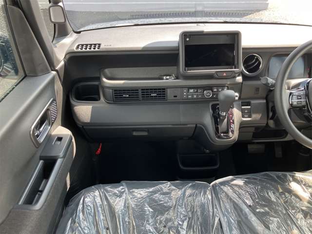 ホンダ Ｎ　ＢＯＸ カスタム ６６０ R8年 (東海) 99