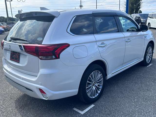 三菱 アウトランダーＰＨＥＶ ２．４ Ｇ ４ＷＤ R2年 () 99