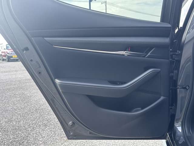 マツダ ＭＡＺＤＡ３　ファストバック ２．０ ２０Ｓ プロアクティブ ツーリング セレクション R1年 () 99