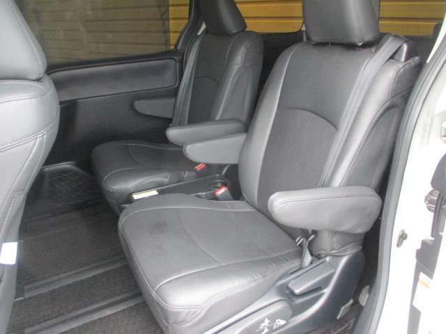 トヨタ ヴォクシー ２．０ ＺＳ H26年 (関東) 99