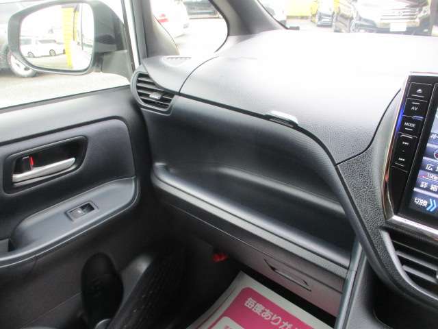 トヨタ ヴォクシー ２．０ ＺＳ H26年 (関東) 99