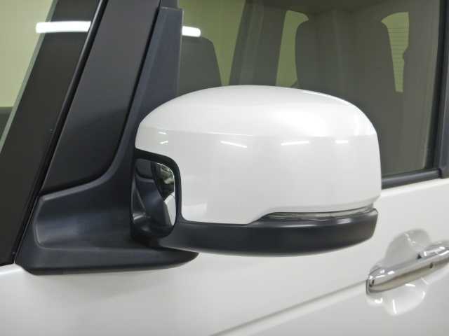 ホンダ Ｎ　ＢＯＸ カスタム ６６０ R7年 () 99