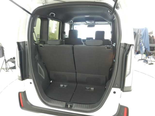 ホンダ Ｎ　ＢＯＸ カスタム ６６０ R7年 () 99