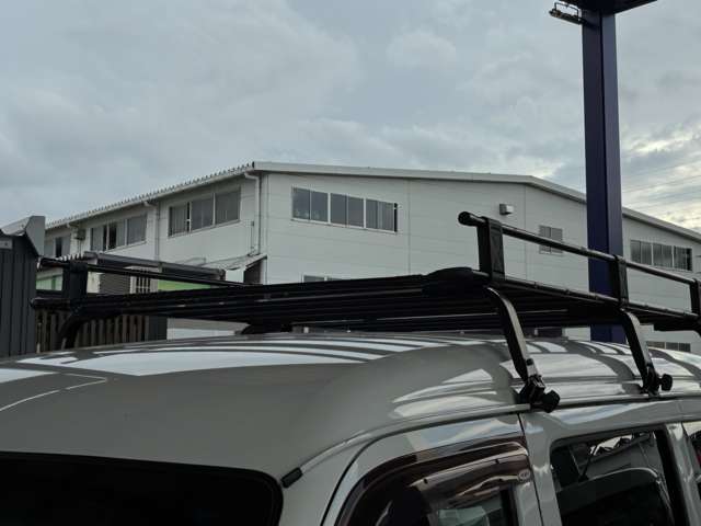 ダイハツ ハイゼットカーゴ ６６０ デラックス ＳＡＩＩＩ ハイルーフ ４ＷＤ H30年 () 99