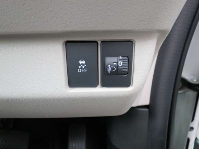 ホンダ Ｎ　ＢＯＸ ６６０ ４ＷＤ R6年 () 99