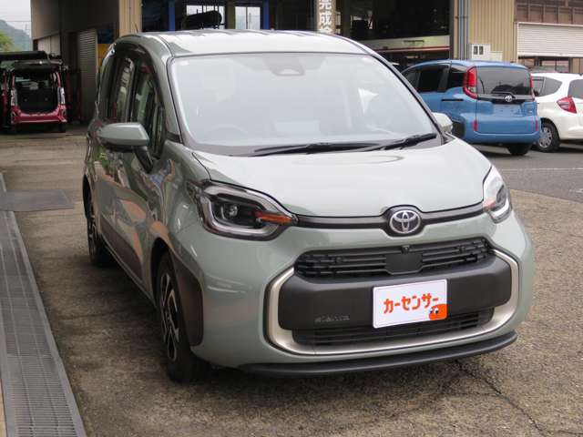 トヨタ シエンタ　ハイブリッド ハイブリッド １．５ Ｚ R4年 () 99