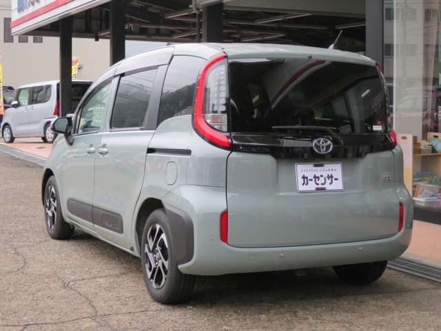 トヨタ シエンタ　ハイブリッド ハイブリッド １．５ Ｚ R4年 () 99