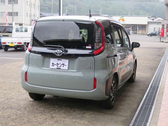 トヨタ シエンタ　ハイブリッド ハイブリッド １．５ Ｚ R4年 () 99