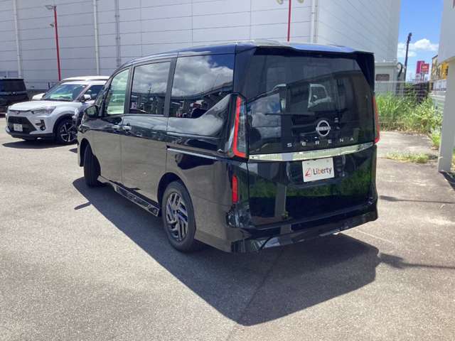日産 セレナ ２．０ ハイウェイスターＶ R8年 (近畿) 99