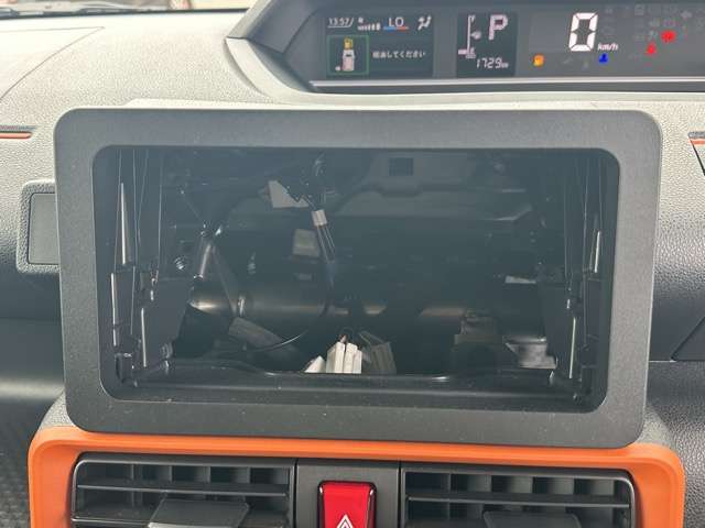 ダイハツ タント ６６０ ファンクロス ＥＣＯＩＤＬＥ非装着車 R7年 () 99