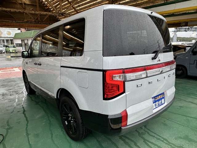 三菱 デリカ　Ｄ：５ ２．２ シャモニー 電動サイドステップ非装着車 ディーゼルターボ ４ＷＤ R8年 () 99