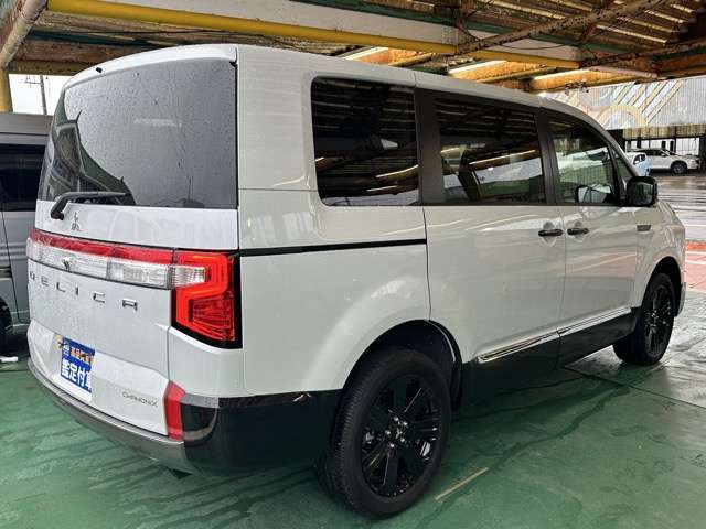 三菱 デリカ　Ｄ：５ ２．２ シャモニー 電動サイドステップ非装着車 ディーゼルターボ ４ＷＤ R8年 () 99