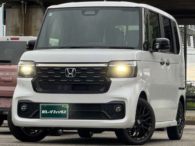ホンダ Ｎ　ＢＯＸ カスタム ６６０ ターボ ブラック スタイル R8年 () 99