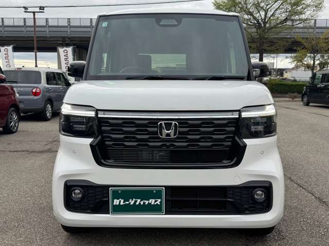 ホンダ Ｎ　ＢＯＸ カスタム ６６０ ターボ ブラック スタイル R8年 () 99