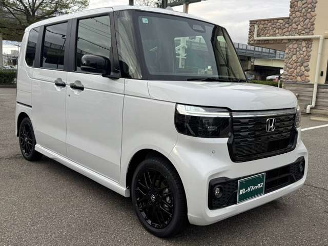 ホンダ Ｎ　ＢＯＸ カスタム ６６０ ターボ ブラック スタイル R8年 () 99