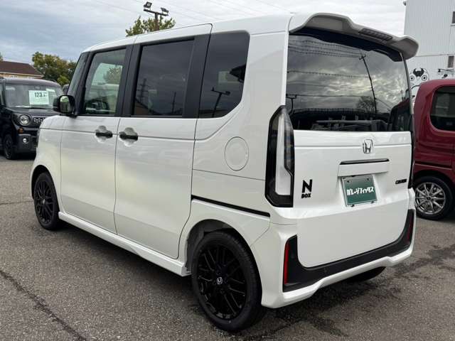 ホンダ Ｎ　ＢＯＸ カスタム ６６０ ターボ ブラック スタイル R8年 () 99