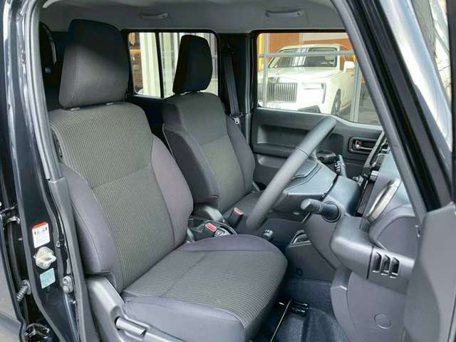 スズキ ジムニー　ノマド １．５ ＦＣ ４ＷＤ R8年 () 99