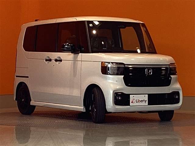 ホンダ Ｎ　ＢＯＸ カスタム ６６０ ターボ ブラック スタイル R8年 (近畿) 99