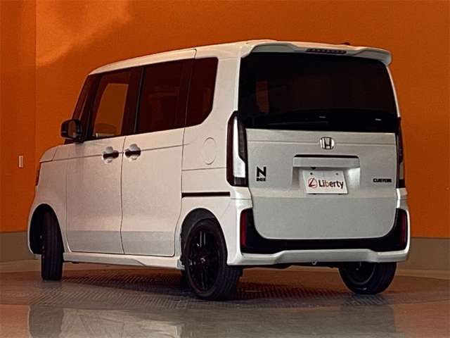 ホンダ Ｎ　ＢＯＸ カスタム ６６０ ターボ ブラック スタイル R8年 (近畿) 99