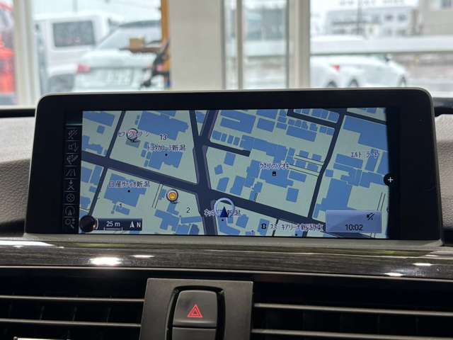 ＢＭＷ ３シリーズ ３２０Ｉ Ｘドライブ ラグジュアリー ４ＷＤ H25年 () 99