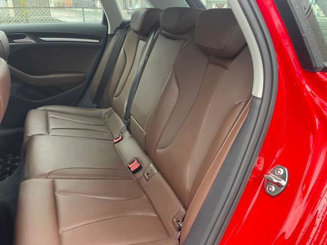 アウディ Ａ３　スポーツバック １．８ ＴＦＳＩ クワトロ ４ＷＤ H27年 (東北) 99
