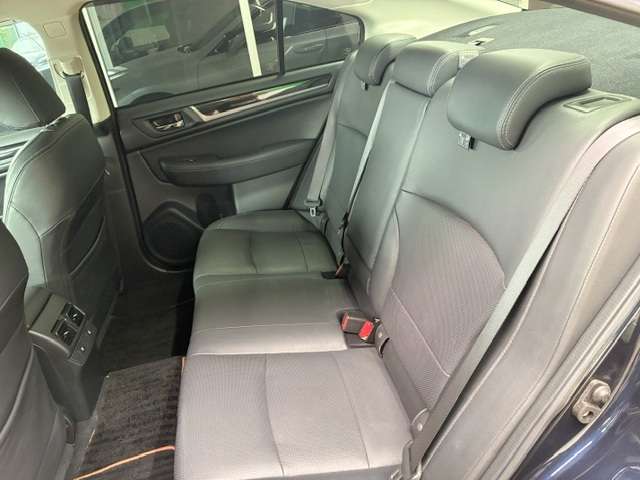 スバル レガシィＢ４ ２．５ リミテッド ４ＷＤ H29年 (関東) 99