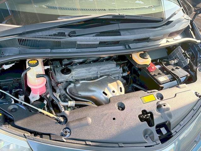 トヨタ エスティマ ２．４ アエラス H25年 (関東) 99
