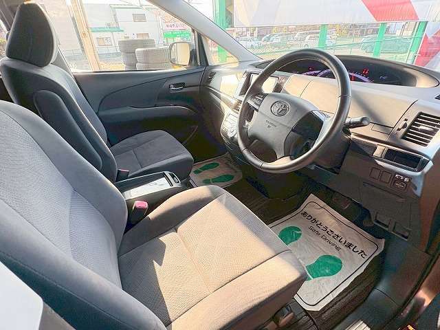 トヨタ エスティマ ２．４ アエラス H25年 (関東) 99