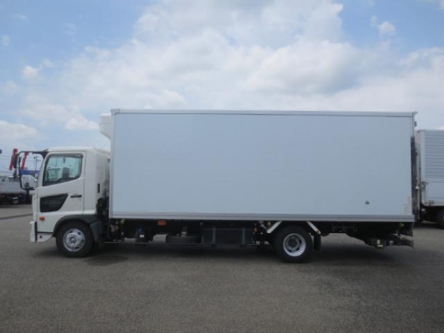 日野自動車 レンジャー ４Ｔ H30年 () 99