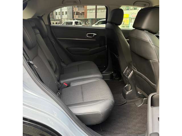 ホンダ ヴェゼル １．５ Ｅ：ＨＥＶ Ｚ R7年 (近畿) 99