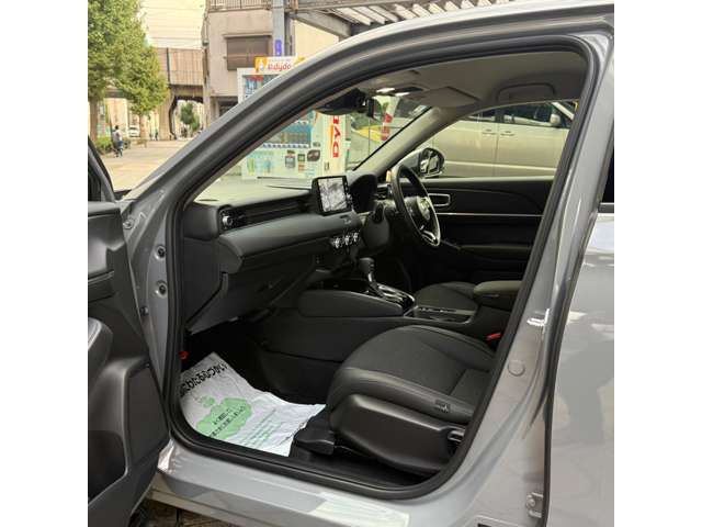 ホンダ ヴェゼル １．５ Ｅ：ＨＥＶ Ｚ R7年 (近畿) 99