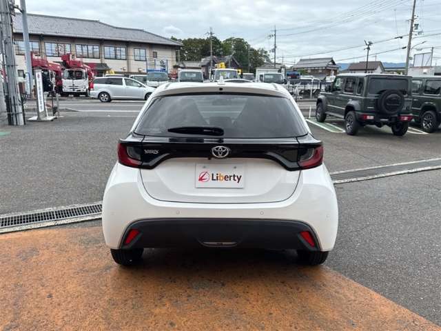 トヨタ ヤリス １．０ Ｘ R3年 () 99
