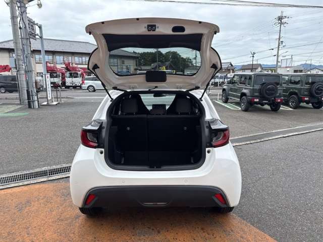 トヨタ ヤリス １．０ Ｘ R3年 () 99