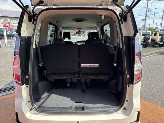 日産 セレナ １．２ Ｅ－ＰＯＷＥＲ ハイウェイスター Ｖ R3年 (近畿) 99
