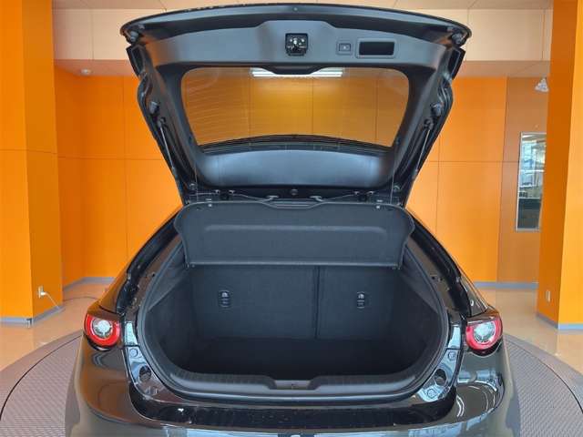 マツダ ＭＡＺＤＡ３　ファストバック １．５ １５Ｓ ブラック セレクション R7年 (近畿) 99