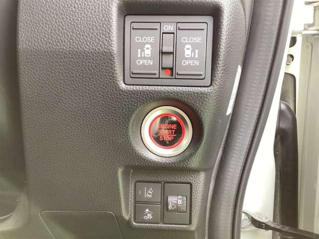 ホンダ Ｎ　ＢＯＸ カスタム ６６０ Ｌ R3年 (近畿) 99