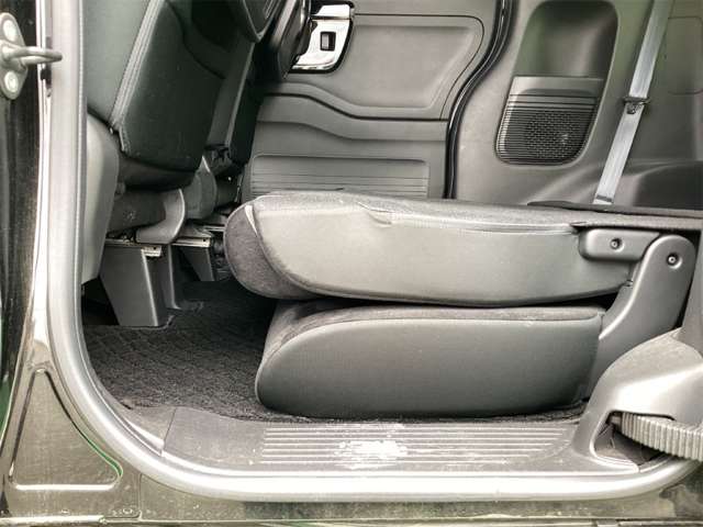 ホンダ Ｎ　ＢＯＸ カスタム ６６０ Ｌ R4年 (近畿) 99