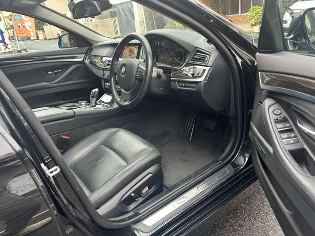 ＢＭＷ ５シリーズ ５２３Ｄ ラグジュアリー ディーゼルターボ H28年 (中国) 99