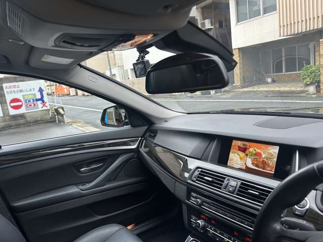 ＢＭＷ ５シリーズ ５２３Ｄ ラグジュアリー ディーゼルターボ H28年 (中国) 99