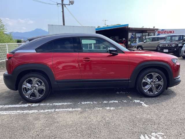 マツダ ＭＸ−３０ ２．０ R4年 (四国) 99