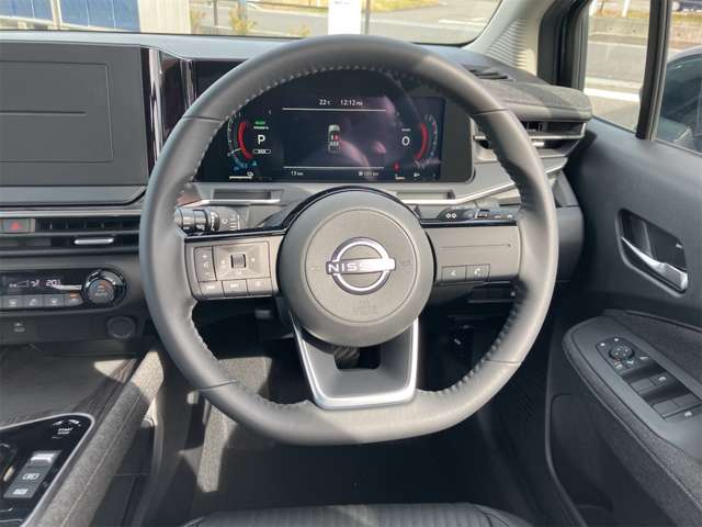 日産 ノートオーラ １．２ Ｇ レザーエディション R6年 (東海) 99