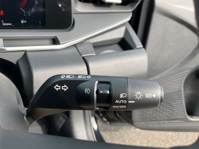日産 ノートオーラ １．２ Ｇ レザーエディション R6年 (東海) 99